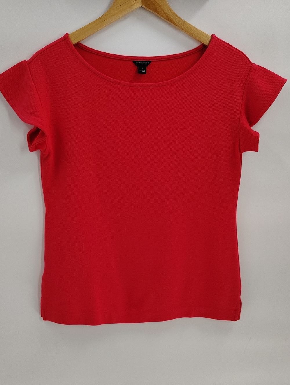 Ann Taylor Top Small Pink Ruffle Short Sleeve Textured Fabric